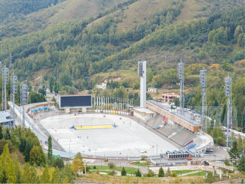 Medeo-Travels-Mantra_web